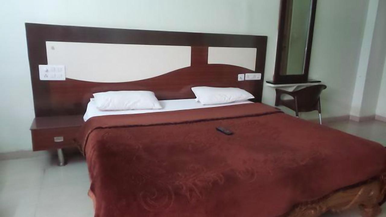 Sai Krishna Residency Hotel Kolhapur Buitenkant foto