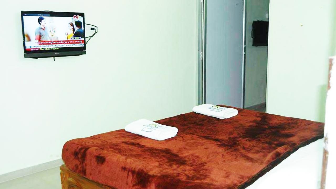 Sai Krishna Residency Hotel Kolhapur Buitenkant foto