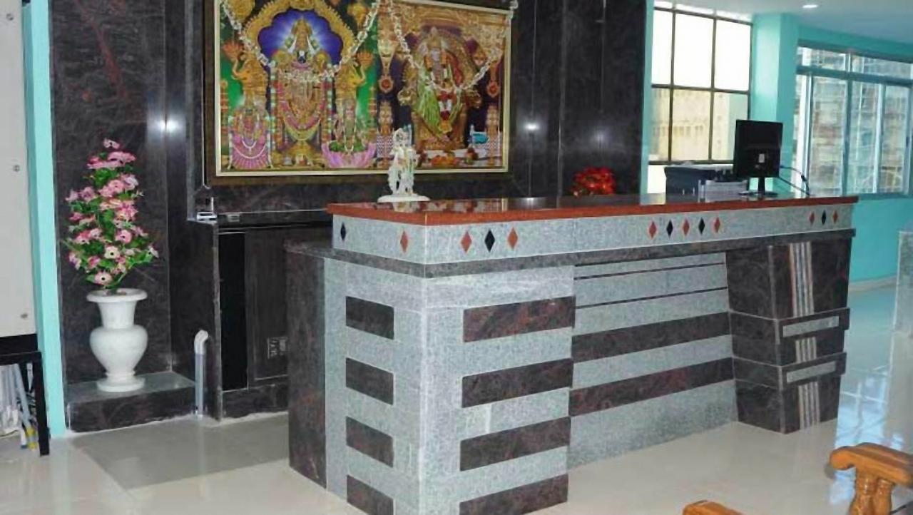 Sai Krishna Residency Hotel Kolhapur Buitenkant foto